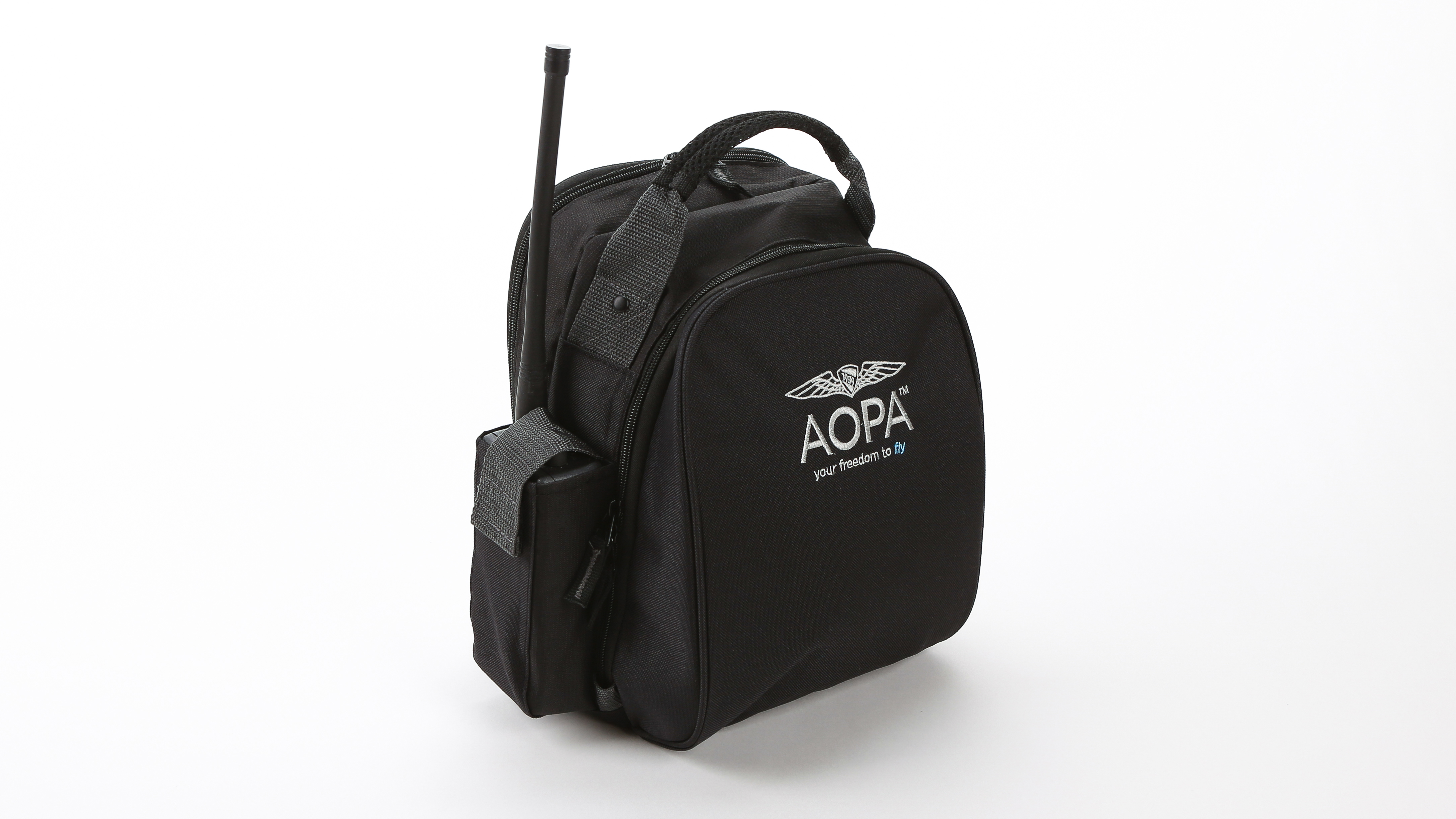 Renew your membership, receive a headset bag AOPA
