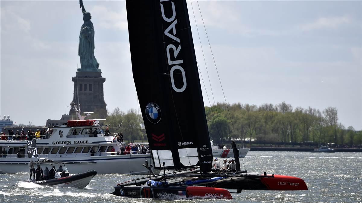America&#39;s Cup wings fly in New York - AOPA