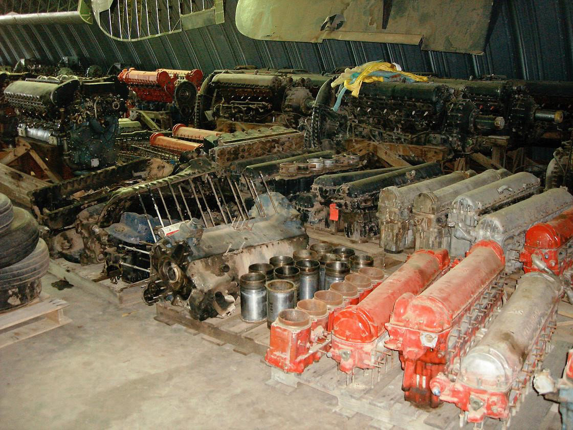 0226_mustang_merlins.jpg?h=315&w=420&la=