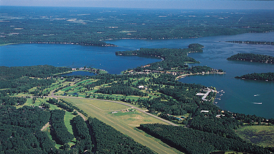 Pilot Getaways Madden’s on Gull Lake, Minnesota AOPA